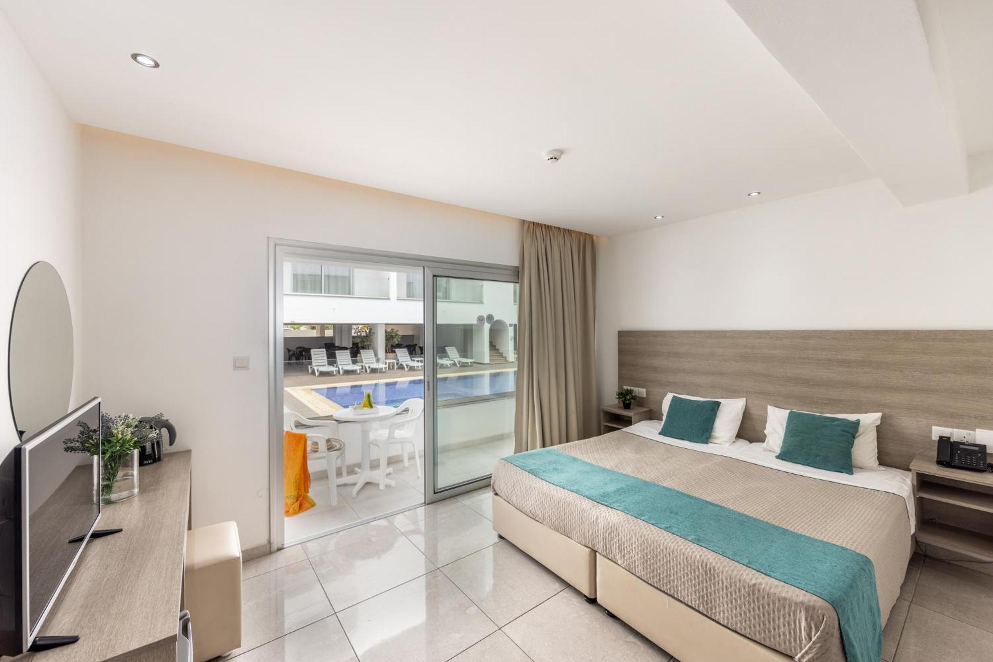 Milea Hotel Agia Napa Exterior foto