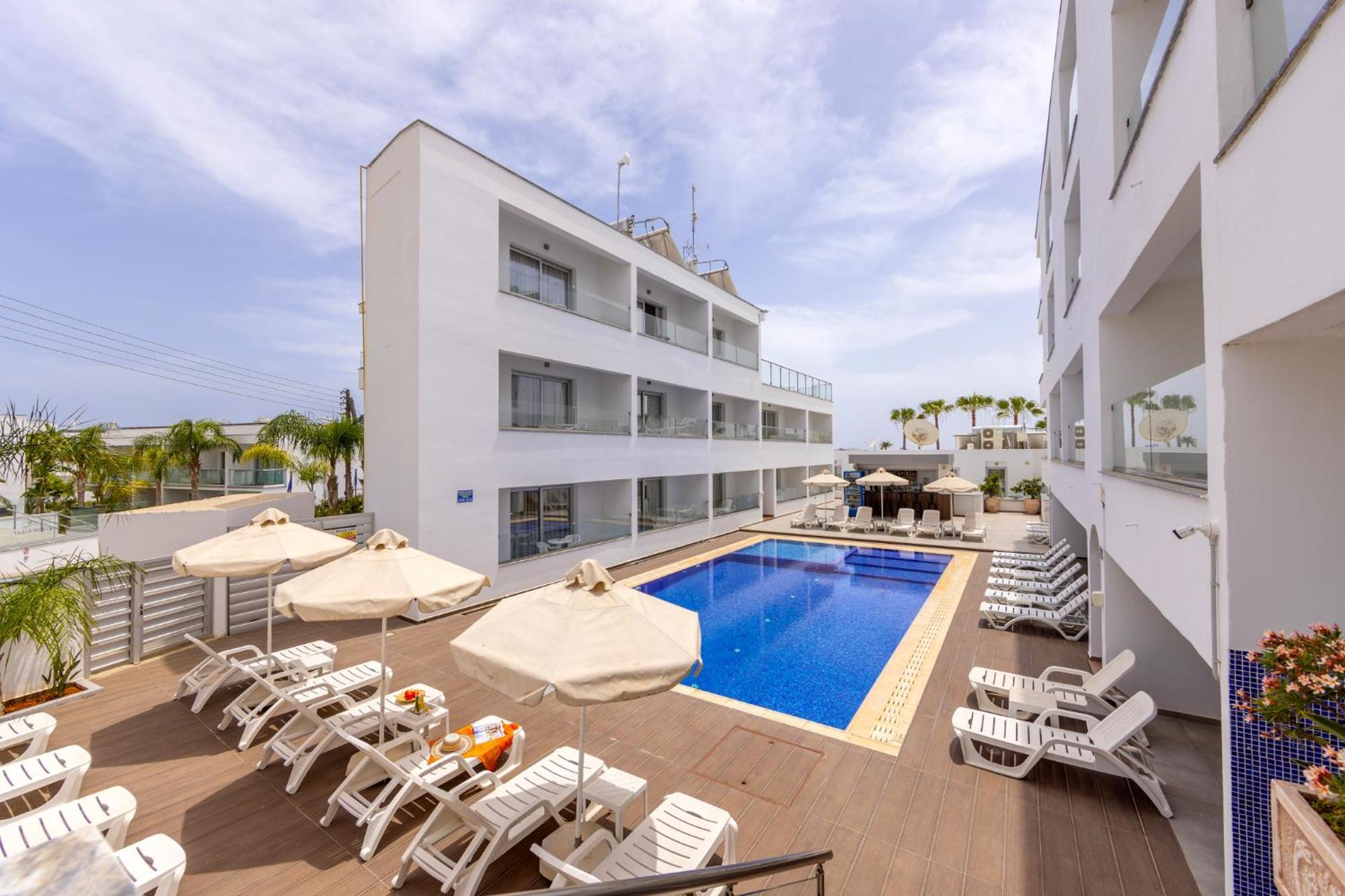 Milea Hotel Agia Napa Exterior foto